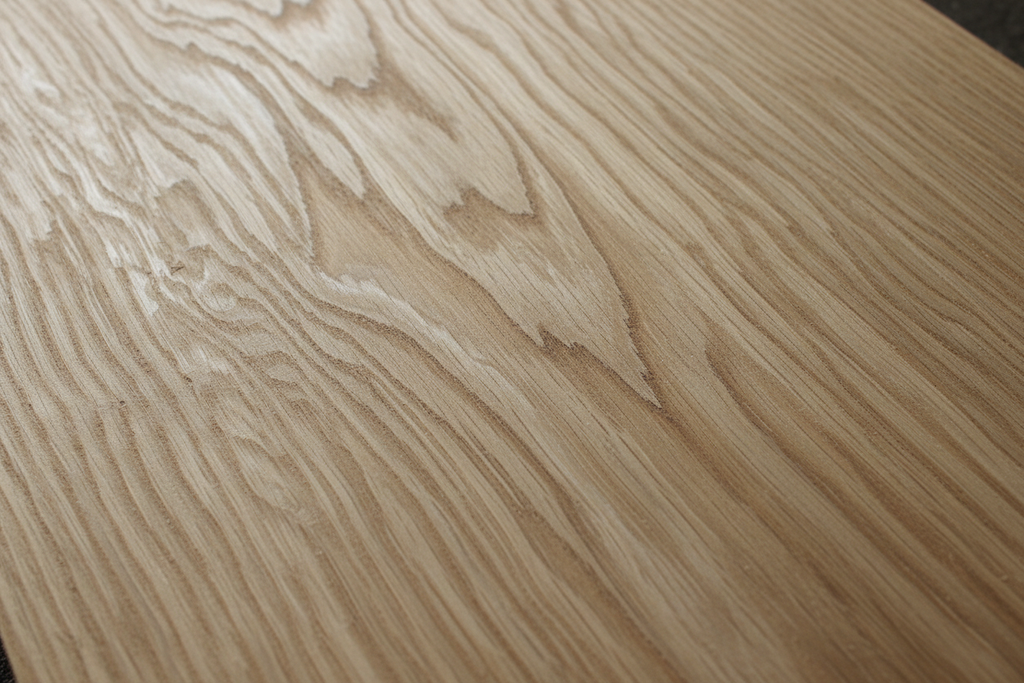 Unfinished white oak wood