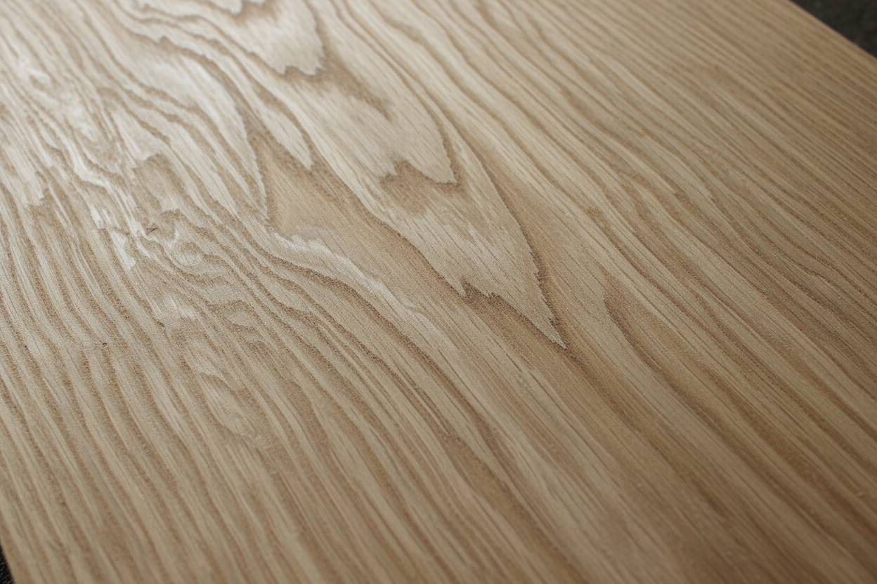 Unfinished white oak wood